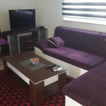 House With Two Stories Nelix Апартаменты Сараево